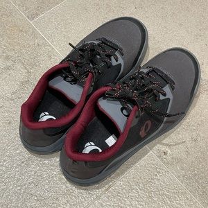 Pearl Izumi X-Alp Biking Shoes women’s size 8/39.5